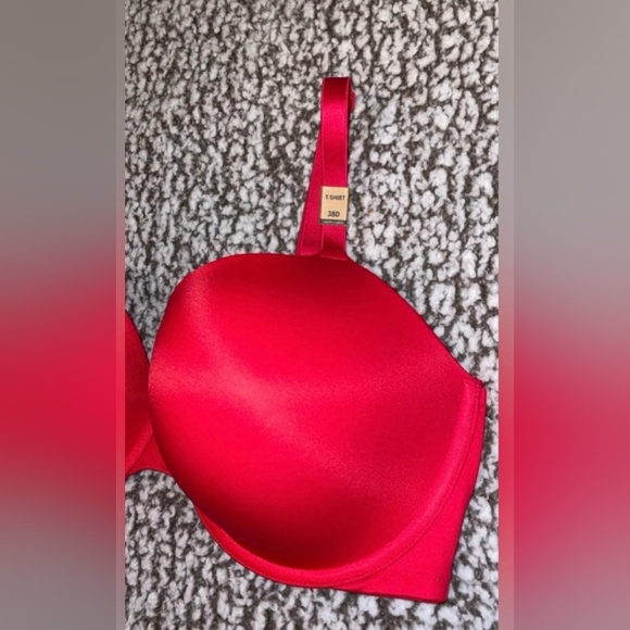 NWT PINK VS T-SHIRT BRAS RED SIZE 38D - Picture 7 of 8